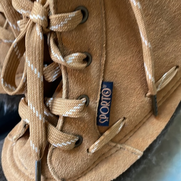 Sporto booties (sz 10) - Picture 4 of 10